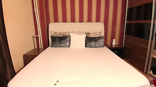 AshPage online show from 11-21-25, 09:46