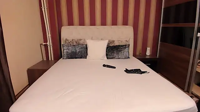 Snapshot of AshPage chatting on 03-08-26, 09:07 AshPage online show from 03-08-26, 09:07