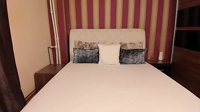 Snapshot of AshPage chatting on 03-14-26, 08:36 AshPage online show from 03-14-26, 08:36