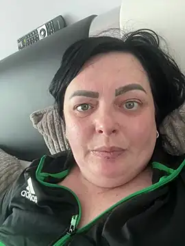 Amandamuller1982 online show from 02-25-25, 02:11