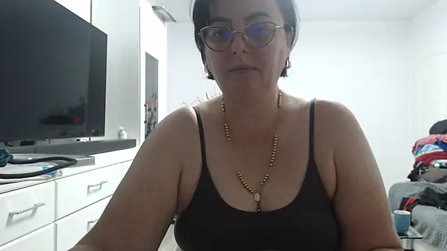 Amandamuller1982 online show from 10-05-25, 10:07