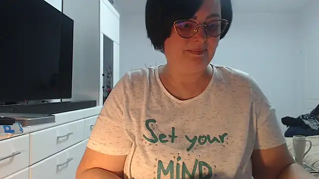 Amandamuller1982 online show from 04-08-26, 07:25