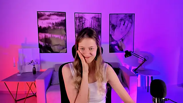 Sharon Evansi online show from 12-14-24, 09:40