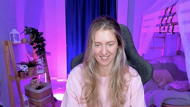 Sharon Evansi online show from 03-07-26, 02:03