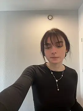 AdelinaAlia online show from 04-24-26, 10:18