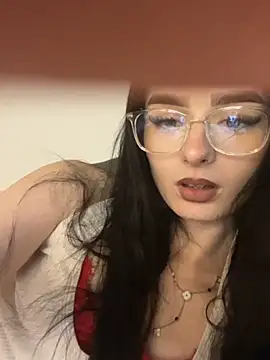 AdelinaAlia online show from 05-19-26, 08:15