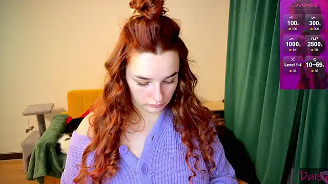 Snapshot of CookyDaisy chatting on 12-19-24, 11:03 CookyDaisy online show from 12-19-24, 11:03