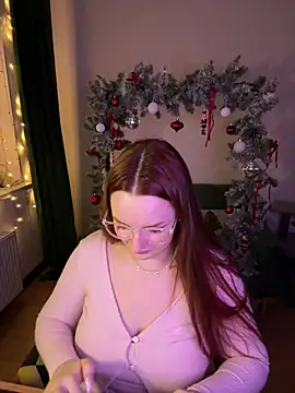 Snapshot of CookyDaisy chatting on 12-29-24, 10:03 CookyDaisy online show from 12-29-24, 10:03