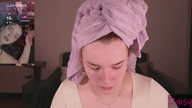 Snapshot of CookyDaisy chatting on 02-02-25, 03:17 CookyDaisy online show from 02-02-25, 03:17