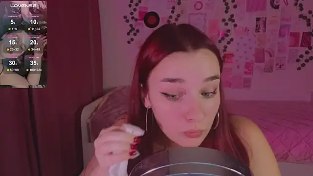 Snapshot of CookyDaisy chatting on 11-05-25, 07:14 CookyDaisy online show from 11-05-25, 07:14