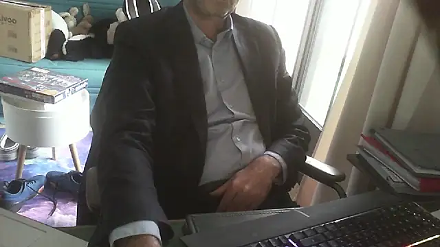 shyfrenchcock1 online show from 12-04-25, 02:15