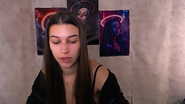 KarolinaRosse  online show from 10-25-25, 05:48