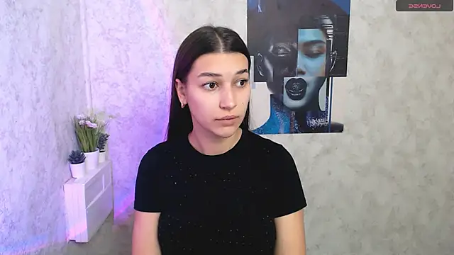 KarolinaRosse  online show from 11-21-25, 06:34