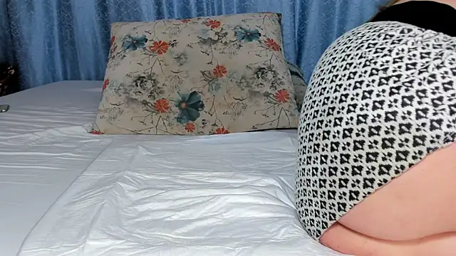 Snapshot of andradahot15 chatting on 03-01-26, 08:22 andradahot15 online show from 03-01-26, 08:22