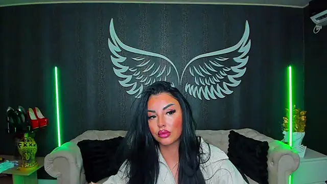 Snapshot of anemarieejolie chatting on 11-14-25, 06:39 anemarieejolie online show from 11-14-25, 06:39