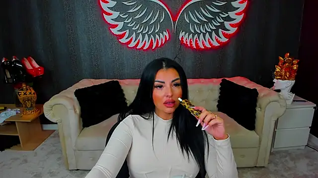 Snapshot of anemarieejolie chatting on 12-02-25, 05:08 anemarieejolie online show from 12-02-25, 05:08