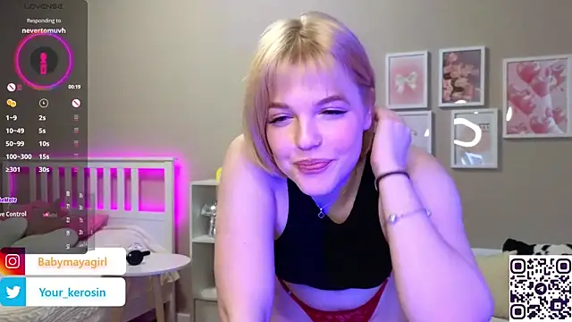 Snapshot of Maya_Rave chatting on 03-03-25, 06:48 Maya Rave online show from 03-03-25, 06:48