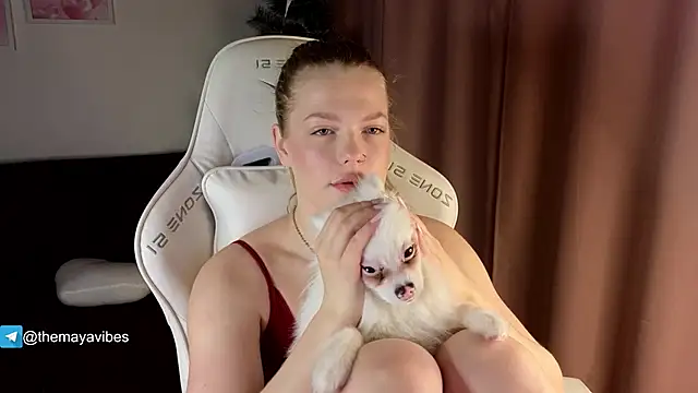 Snapshot of Maya_Rave chatting on 01-12-26, 03:34 Maya Rave online show from 01-12-26, 03:34