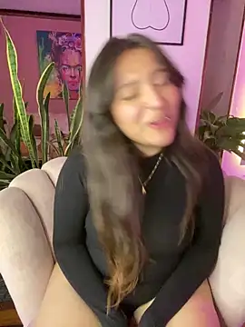 Snapshot of PoliBenett_ chatting on 12-18-24, 11:08 PoliBenett online show from 12-18-24, 11:08