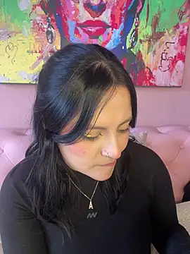 Snapshot of PoliBenett_ chatting on 02-19-25, 08:41 PoliBenett online show from 02-19-25, 08:41