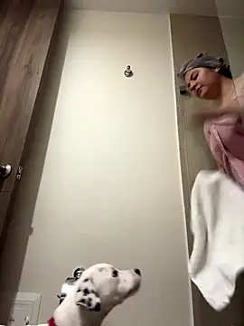 Snapshot of PoliBenett_ chatting on 10-03-25, 05:10 PoliBenett online show from 10-03-25, 05:10