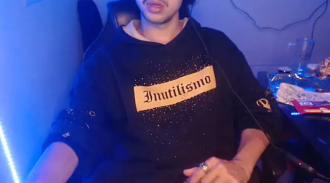 Snapshot of anjonoturno1 chatting on 12-15-24, 06:18 anjonoturno1 online show from 12-15-24, 06:18