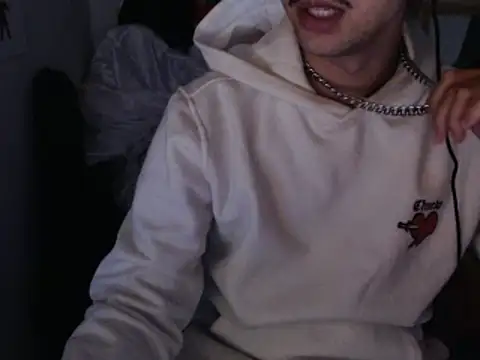 Snapshot of anjonoturno1 chatting on 03-21-25, 08:29 anjonoturno1 online show from 03-21-25, 08:29