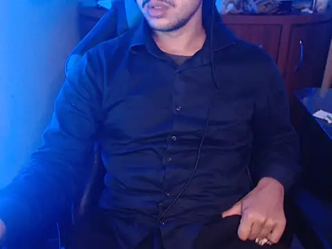 Snapshot of anjonoturno1 chatting on 10-06-25, 05:54 anjonoturno1 online show from 10-06-25, 05:54