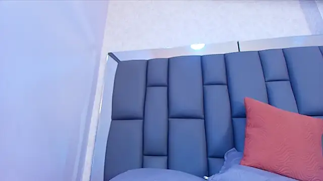 Amy wats0n online show from 04-25-26, 07:00