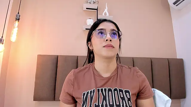 Snapshot of Amy_wats0n chatting on 06-12-26, 07:02 Amy wats0n online show from 06-12-26, 07:02