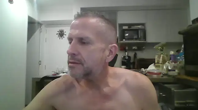 Snapshot of Diegoperrote682661 chatting on 12-20-24, 04:42 Diegoperrote682661 online show from 12-20-24, 04:42