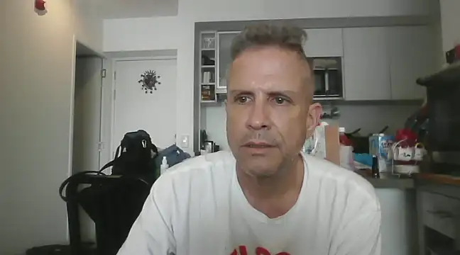 Snapshot of Diegoperrote682661 chatting on 02-07-25, 08:42 Diegoperrote682661 online show from 02-07-25, 08:42