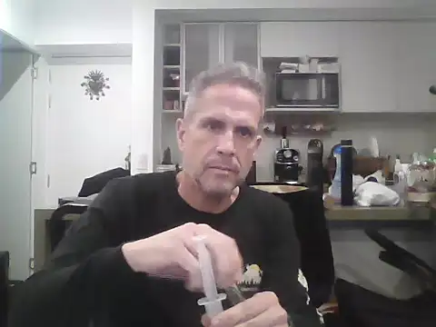 Snapshot of Diegoperrote682661 chatting on 09-13-25, 02:11 Diegoperrote682661 online show from 09-13-25, 02:11