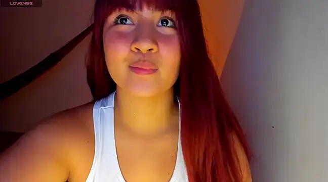 Snapshot of Alice_sunce chatting on 01-11-25, 08:54 Alice sunce online show from 01-11-25, 08:54