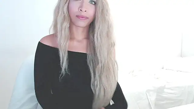 Snapshot of liadivina chatting on 12-04-25, 04:11 liadivina online show from 12-04-25, 04:11