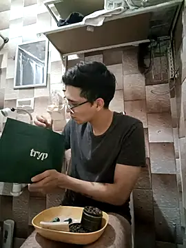 Snapshot of Alconnegroduf chatting on 09-20-25, 06:14 Alconnegroduf online show from 09-20-25, 06:14