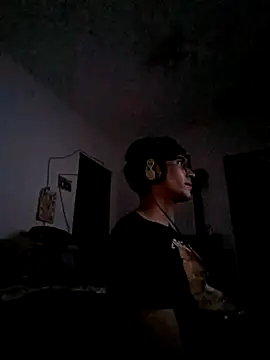 Snapshot of Alconnegroduf chatting on 09-22-25, 09:22 Alconnegroduf online show from 09-22-25, 09:22