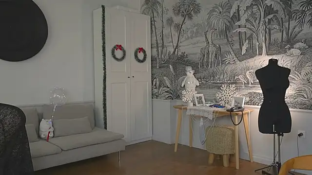 solar bella online show from 12-29-24, 02:10