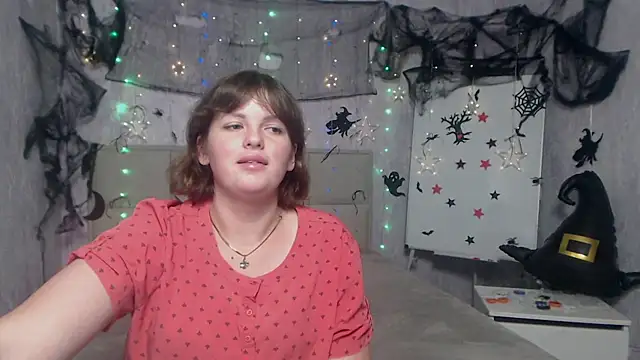 StaceyLex online show from 10-20-25, 05:41