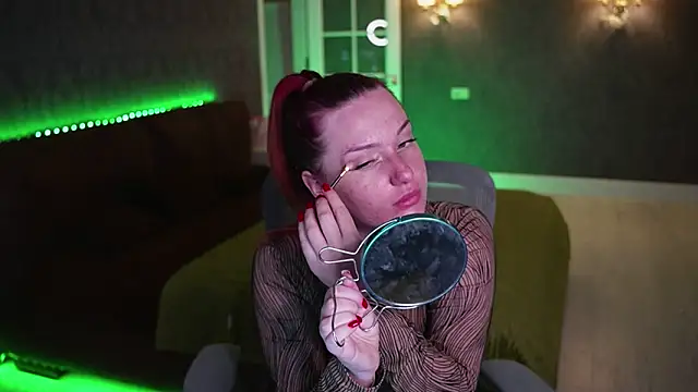 LisaElfy online show from 05-02-26, 03:17