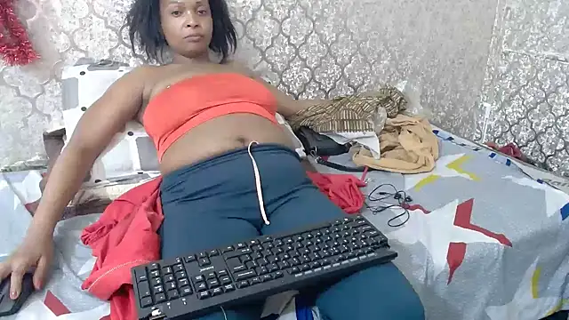 Snapshot of MaximTease24 chatting on 02-18-25, 08:05 MaximTease24 online show from 02-18-25, 08:05