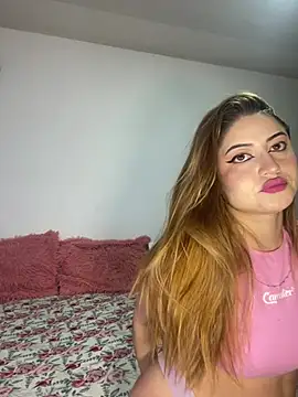 Snapshot of cristal-evanns chatting on 07-14-26, 05:29 cristal-evanns online show from 07-14-26, 05:29