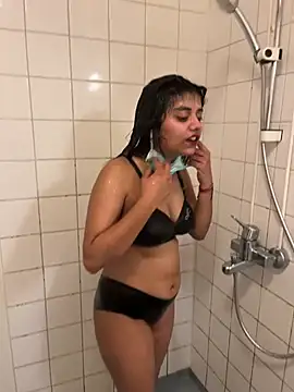 ScarletAss online show from 01-01-25, 06:27