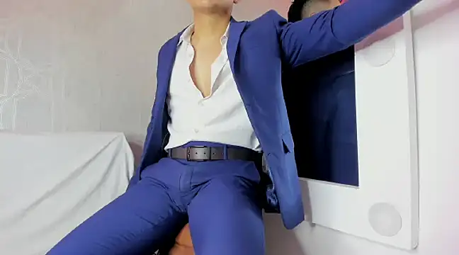 Lucii fer  online show from 02-11-25, 05:50