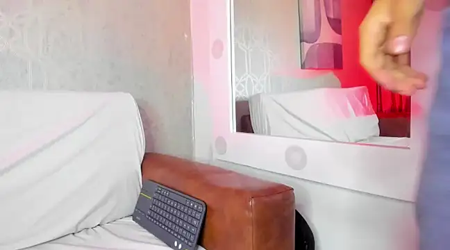 Lucii fer  online show from 03-07-25, 02:23