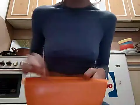 Snapshot of beaverwoman chatting on 01-29-25, 02:32 beaverwoman online show from 01-29-25, 02:32