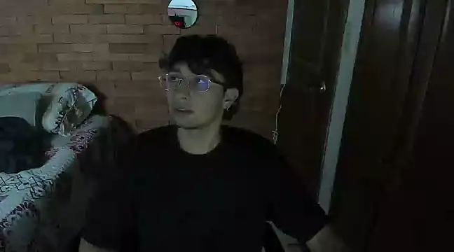 Snapshot of Dereck_Dickson chatting on 12-20-24, 06:35 Dereck Dickson online show from 12-20-24, 06:35