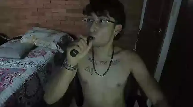 Snapshot of Dereck_Dickson chatting on 12-20-24, 10:00 Dereck Dickson online show from 12-20-24, 10:00