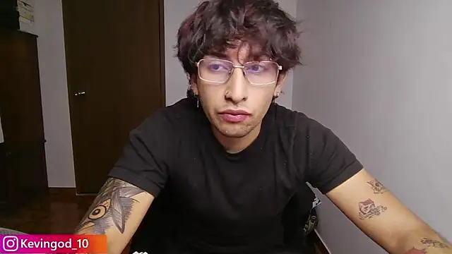 Snapshot of Dereck_Dickson chatting on 09-11-25, 05:40 Dereck Dickson online show from 09-11-25, 05:40