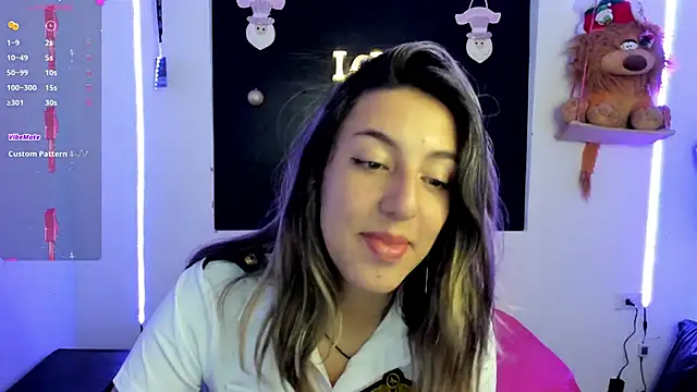 Snapshot of queen-natty chatting on 12-03-24, 06:15 queen-natty online show from 12-03-24, 06:15